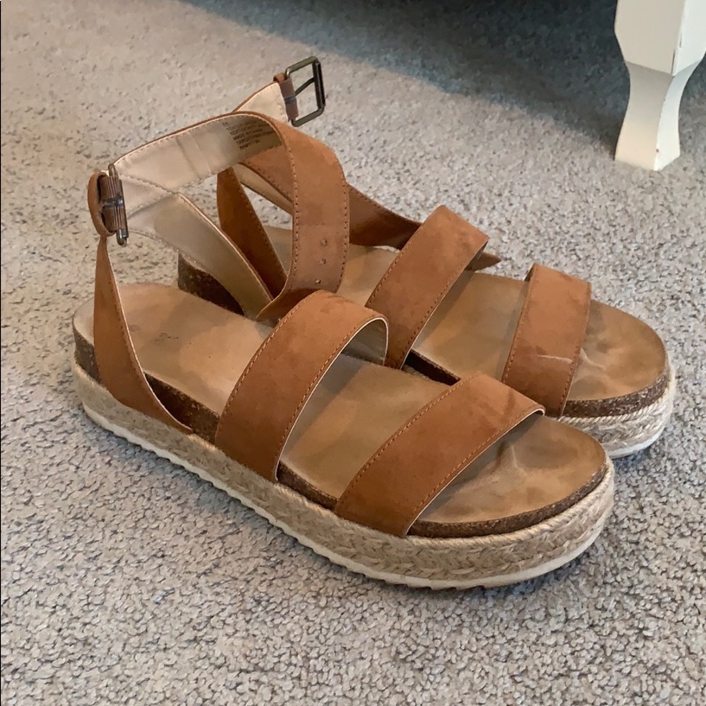 sandals